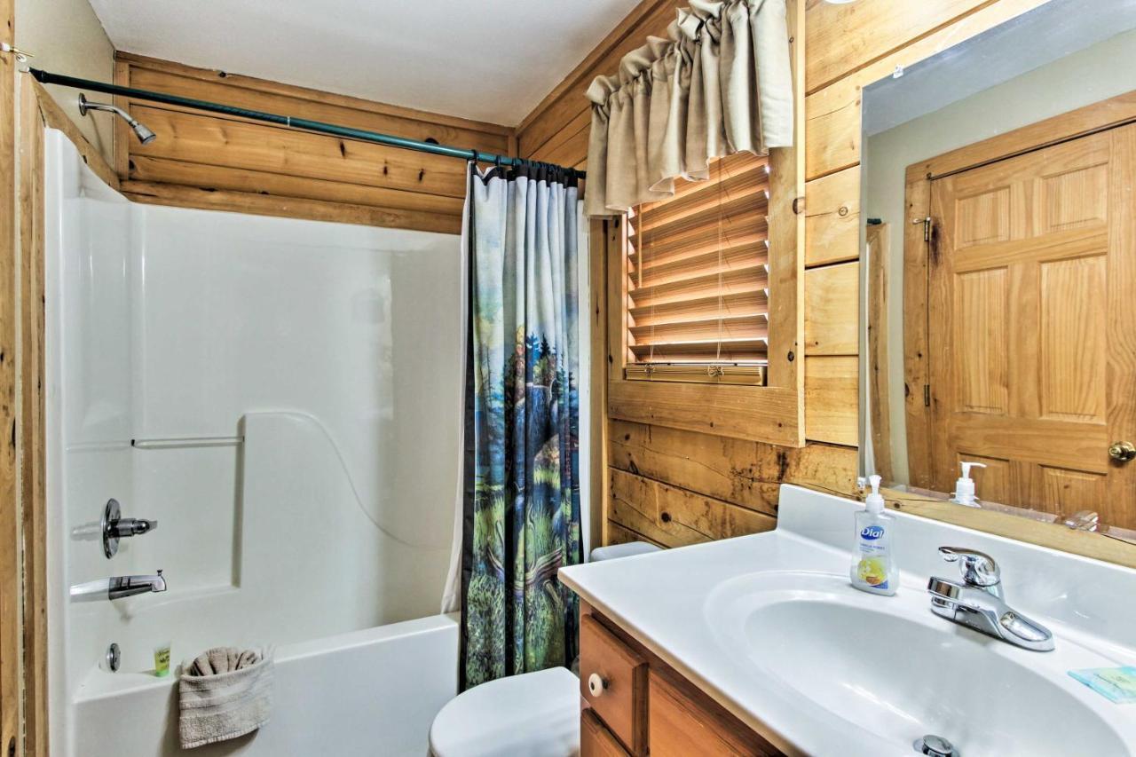 Gatlinburg Mountain Cabin With Grill And Pool Table! Bagian luar foto