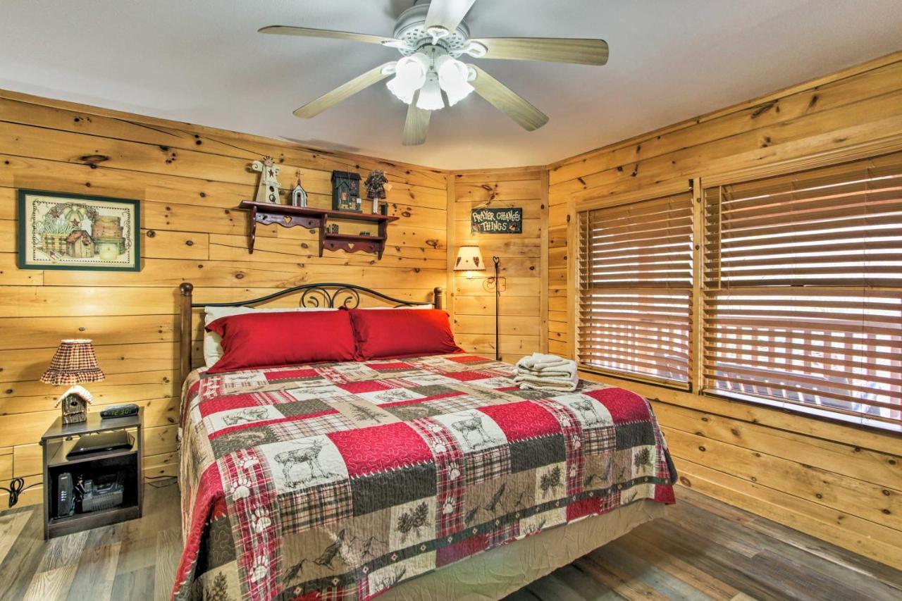 Gatlinburg Mountain Cabin With Grill And Pool Table! Bagian luar foto